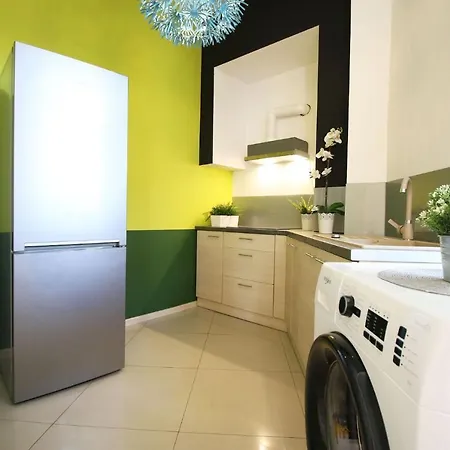 Studio In Center Apartment